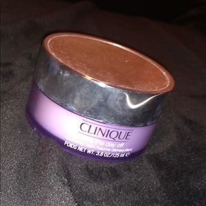 Clinique take the day off